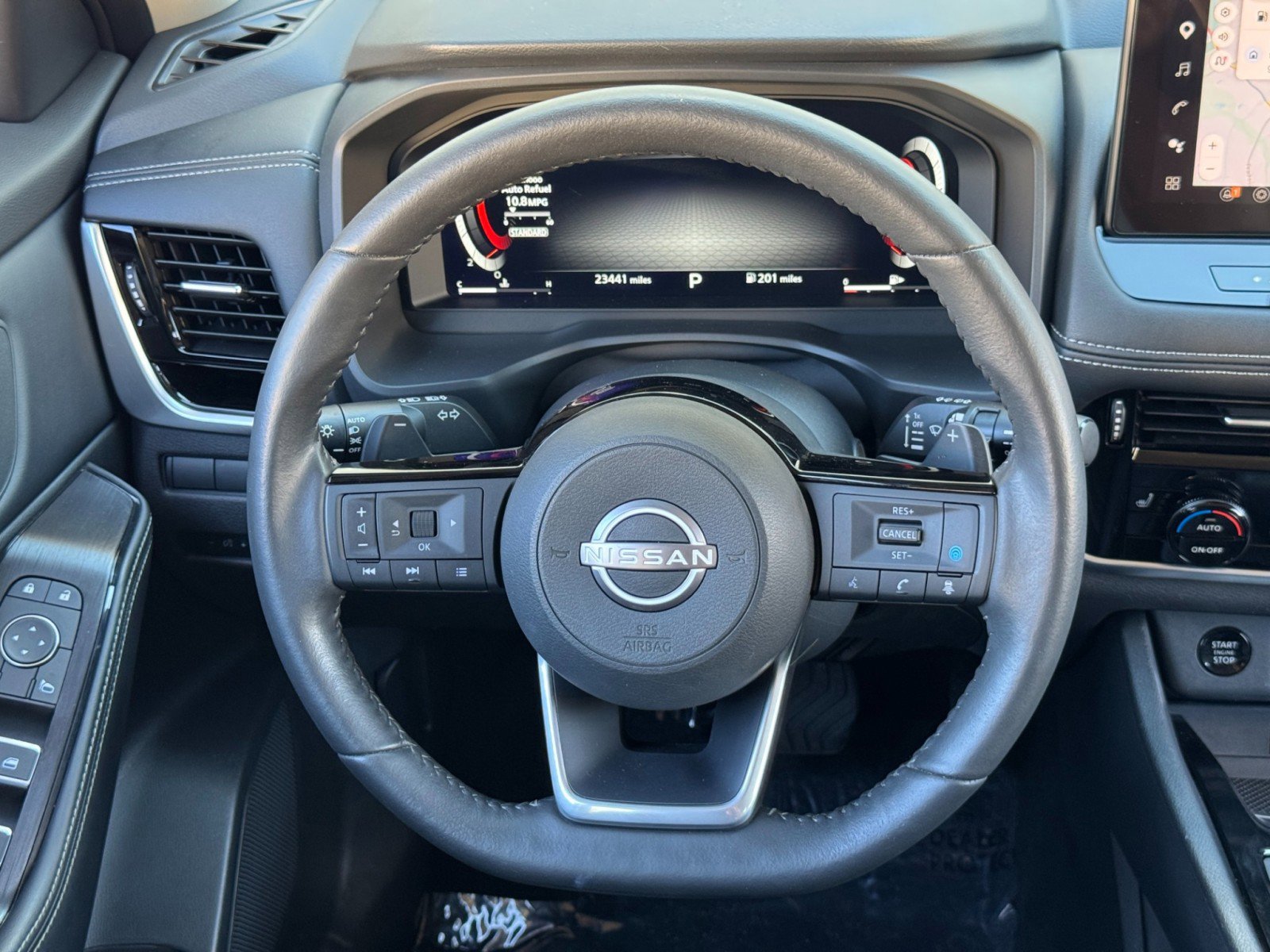 Used 2024 Nissan Rogue SL FWD image 18