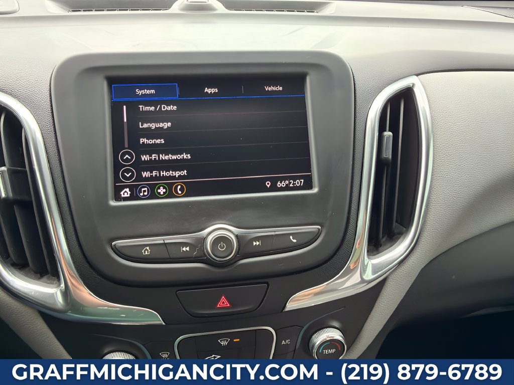 Used 2020 Chevrolet Equinox LS w/ LS Convenience Package FWD image 16