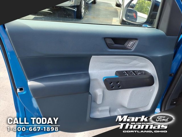 New 2025 Ford Maverick XLT w/ XLT Luxury Package FWD image 9