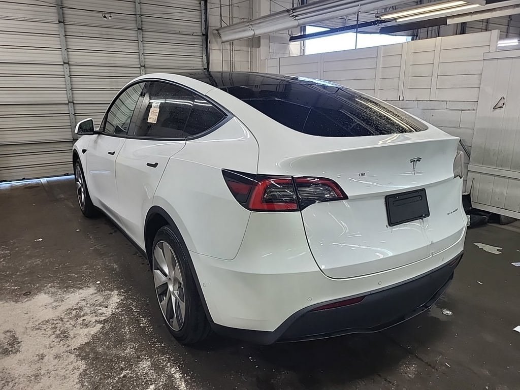 Used 2021 Tesla Model Y Long Range AWD/4WD image 5