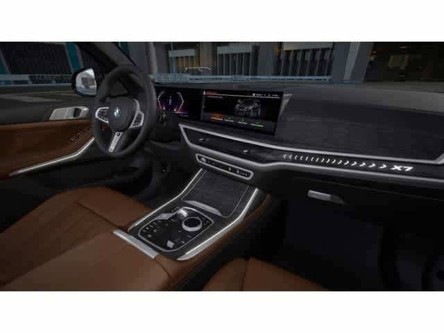 New 2026 BMW X7 xDrive40i w/ M Sport Package AWD/4WD image 14
