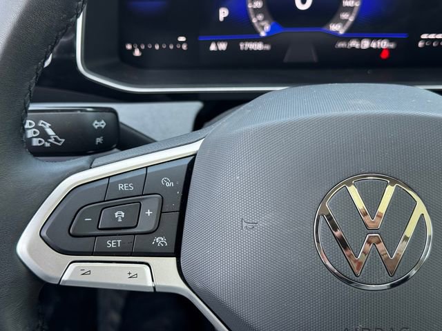 Used 2025 Volkswagen Jetta SE image 24