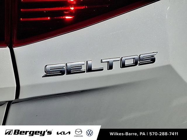 Used 2023 Kia Seltos S image 11