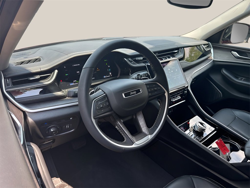 Used 2022 Jeep Grand Cherokee Limited 4xe image 22