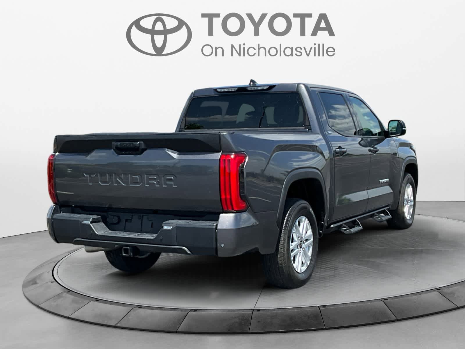 Used 2023 Toyota Tundra SR5 w/ SR5 Premium Package RWD image 6