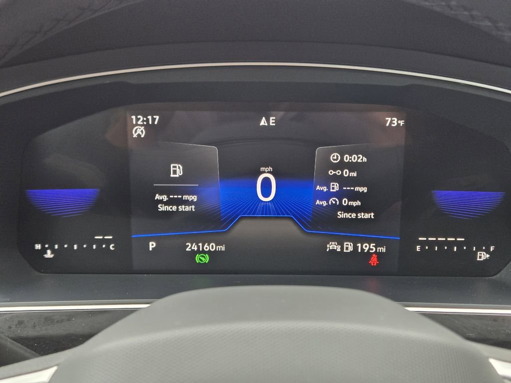 Used 2023 Volkswagen Tiguan SE R-Line image 21