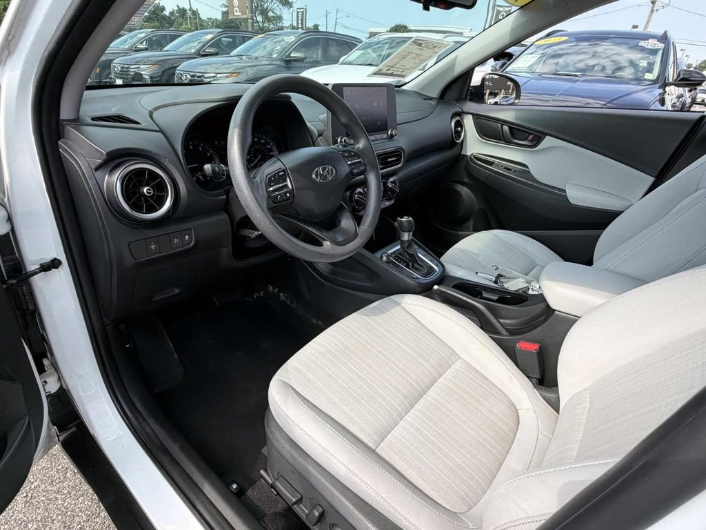 Used 2023 Hyundai Kona SEL AWD/4WD image 13