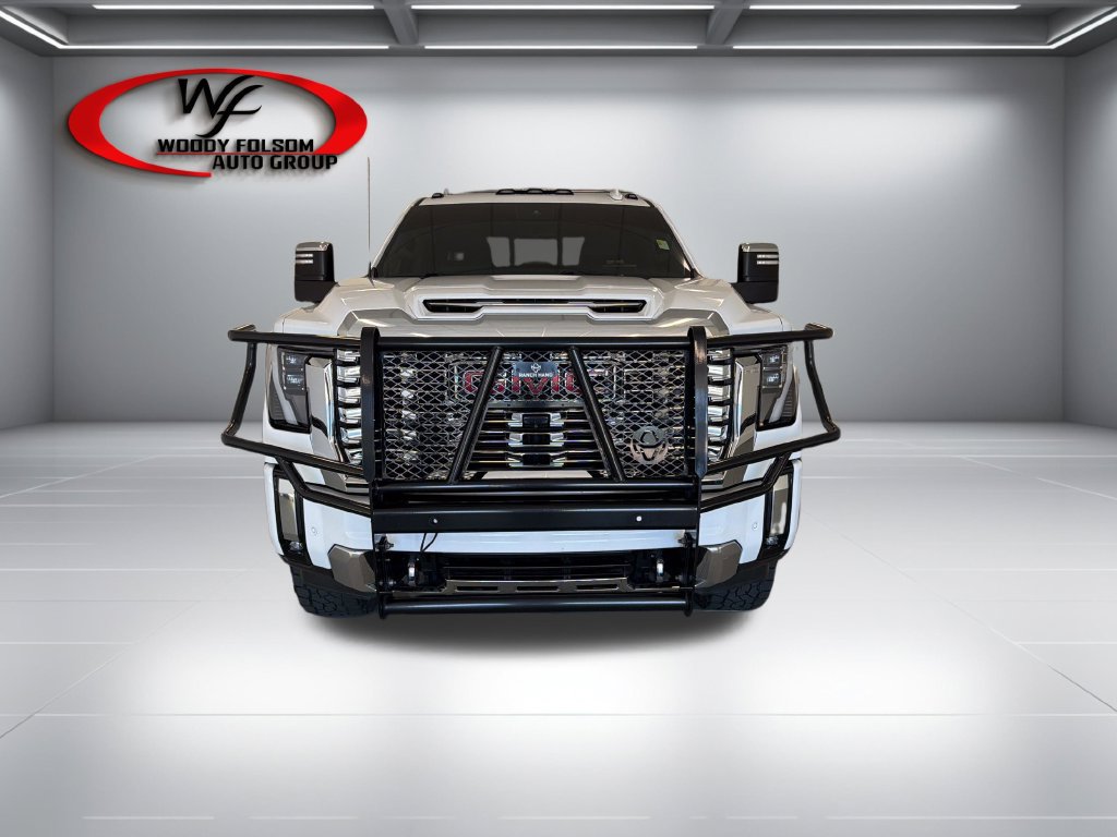 Used 2025 GMC Sierra 3500 Denali w/ Technology Package AWD/4WD image 2
