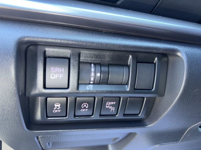 Used 2020 Subaru Crosstrek 2.0i Limited w/ Popular Package #4 image 12