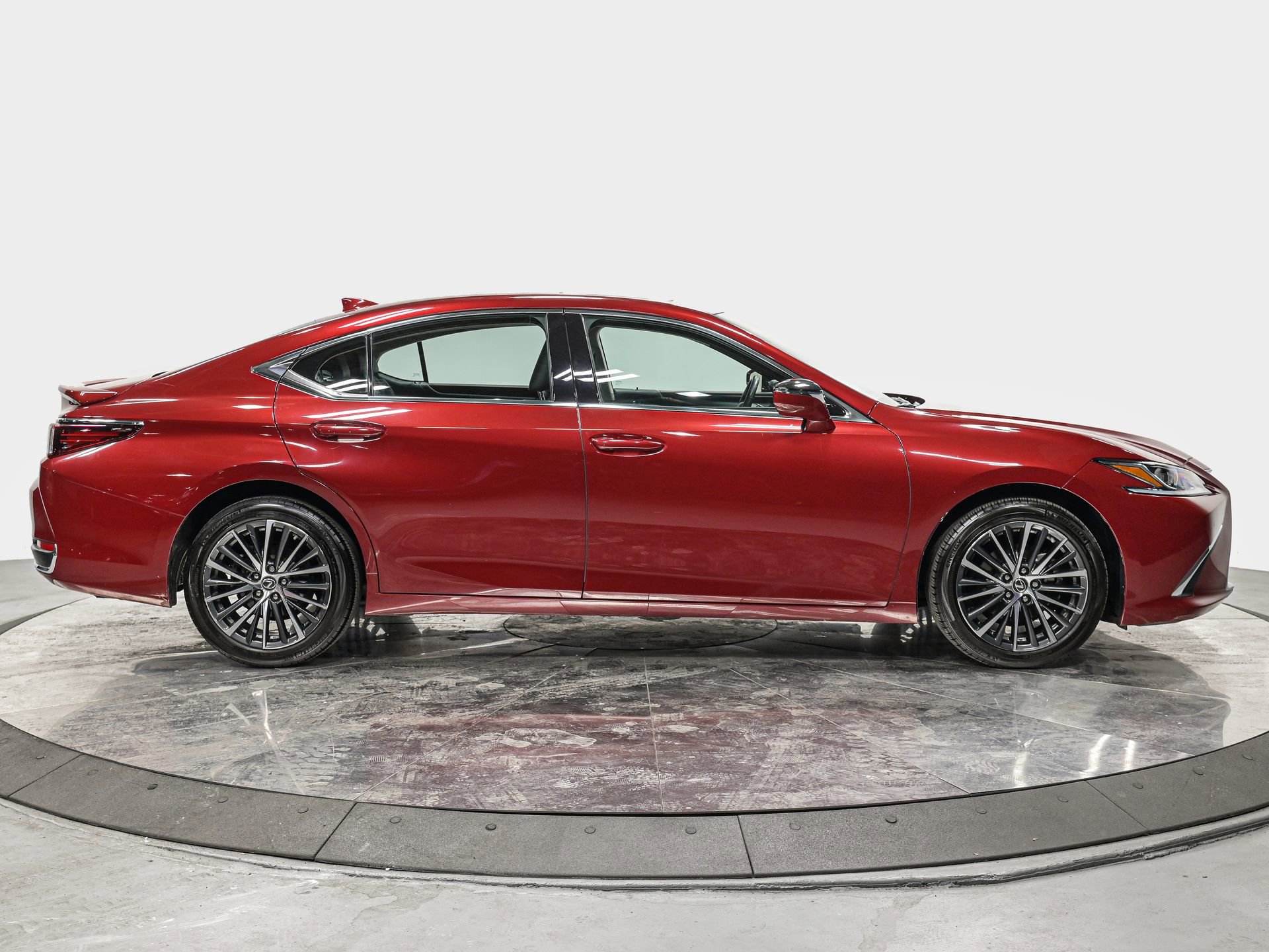 Used 2023 Lexus ES 250 w/ Premium Package image 7