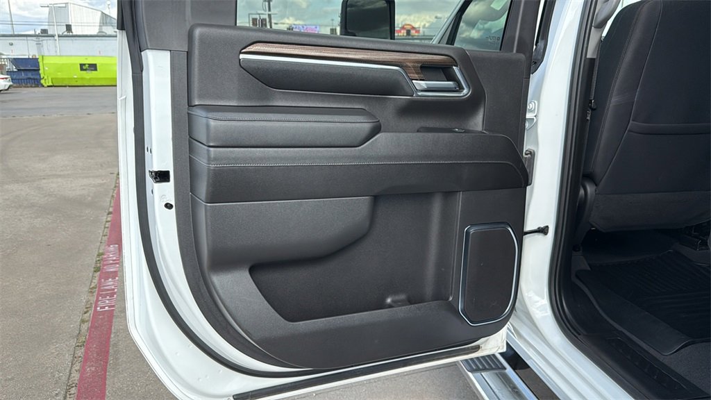 Used 2024 Chevrolet Silverado 2500 LT image 15