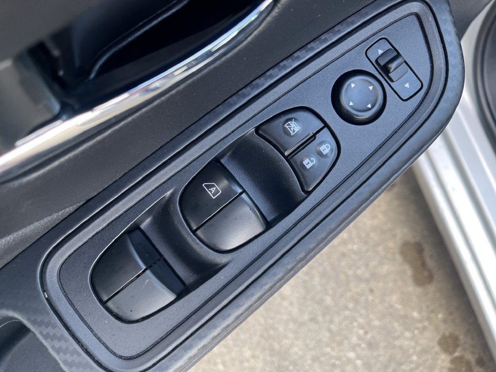Certified 2023 Nissan Versa SV FWD image 14