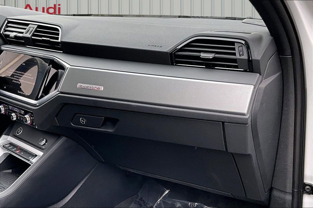 Used 2025 Audi Q3 2.0T Premium Plus w/ Premium Plus Package image 26