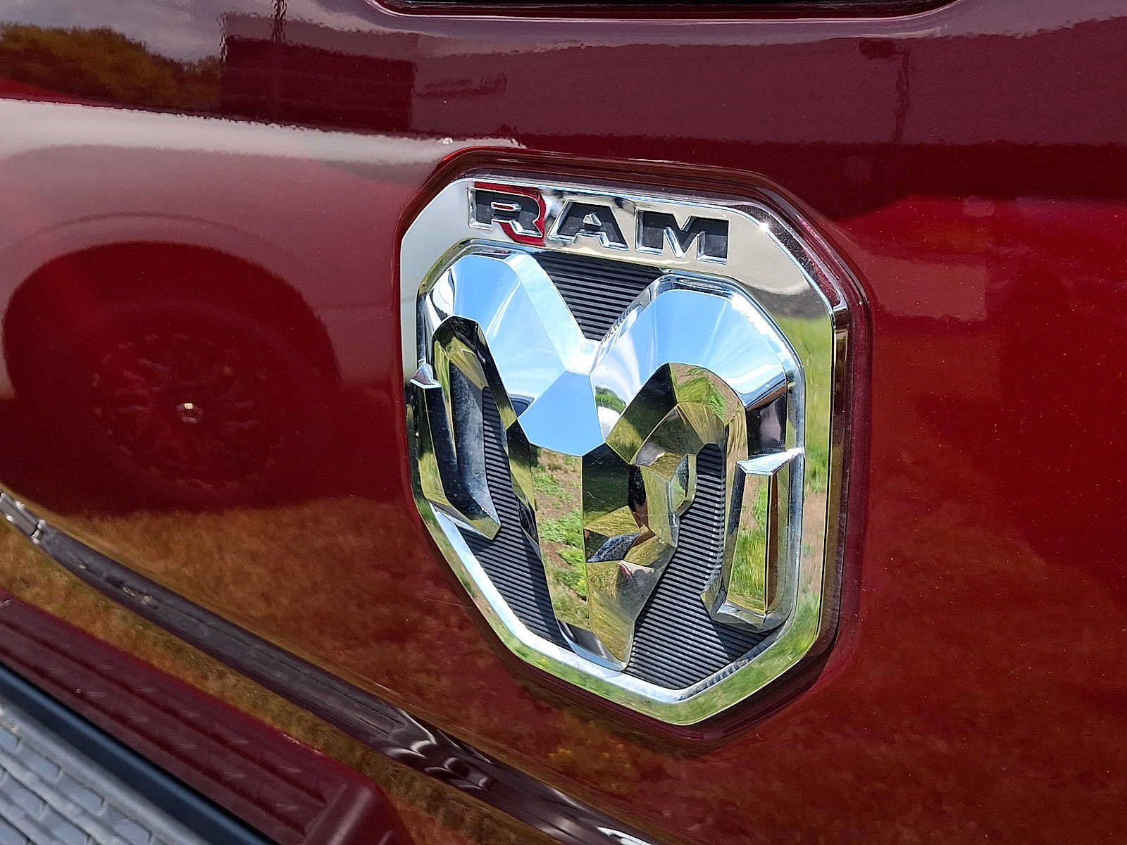 Used 2024 RAM 3500 Limited w/ Towing Technology Group AWD/4WD image 32