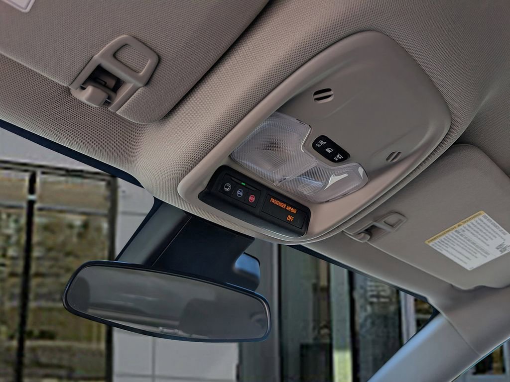 Used 2024 Buick Encore GX Sport Touring w/ Comfort Package image 32