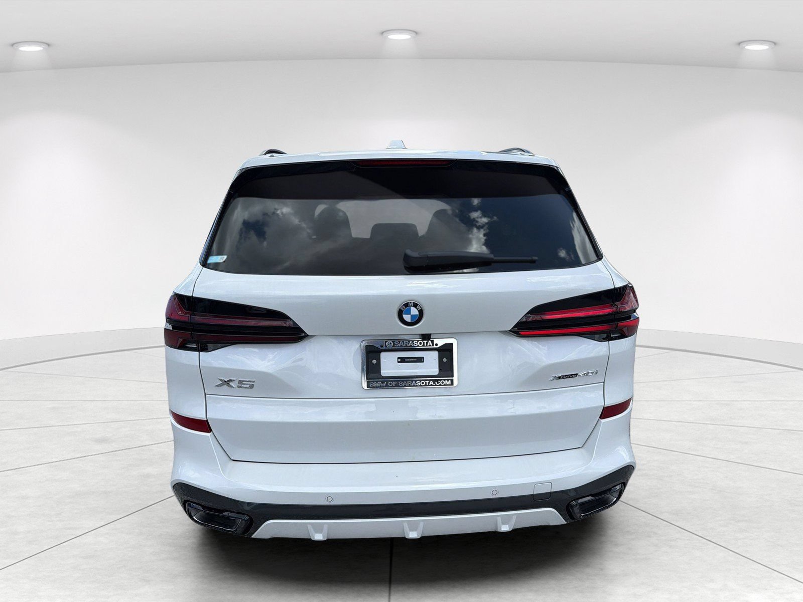 New 2026 BMW X5 xDrive40i w/ M Sport Package AWD/4WD image 6
