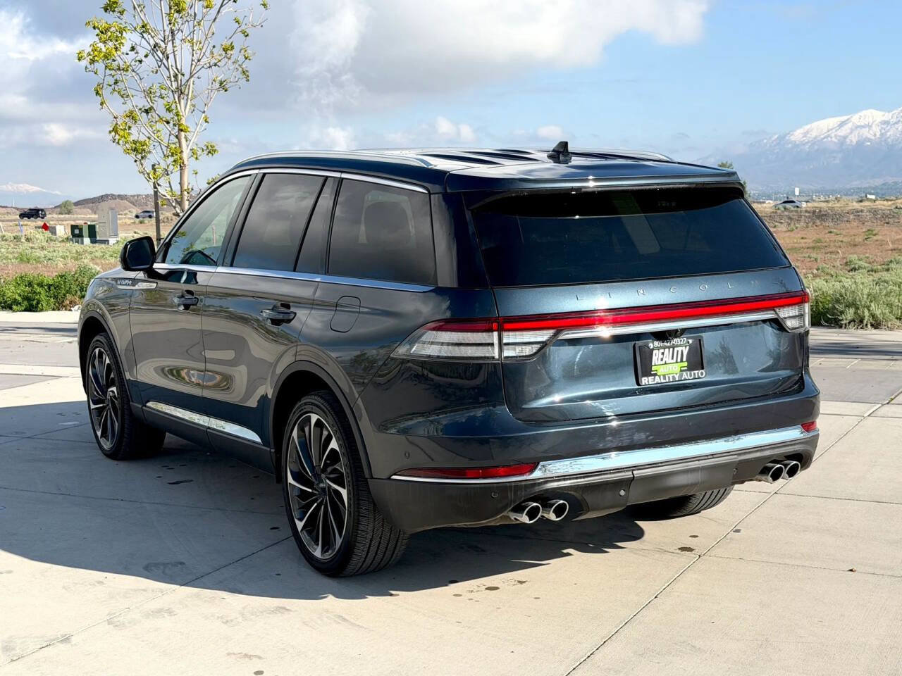 Used 2024 Lincoln Aviator Reserve w/ Equipment Group 201A AWD/4WD image 6