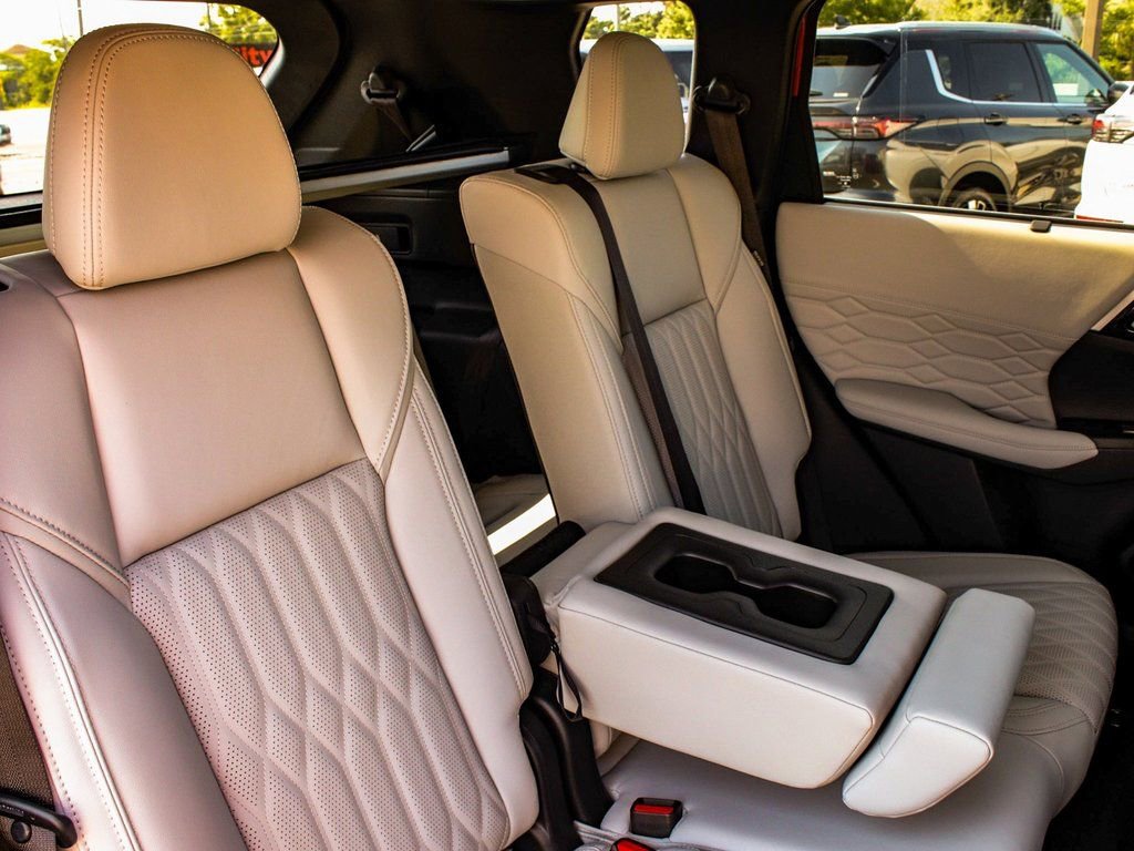 New 2025 Mitsubishi Outlander SEL AWD/4WD image 42