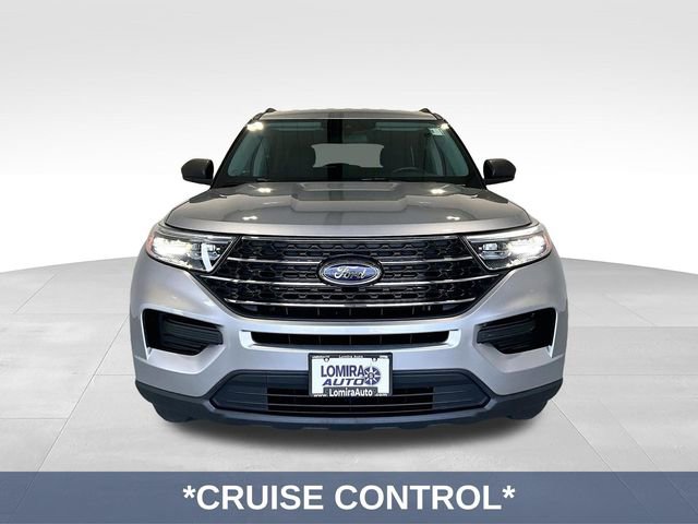 Used 2022 Ford Explorer XLT AWD/4WD image 3