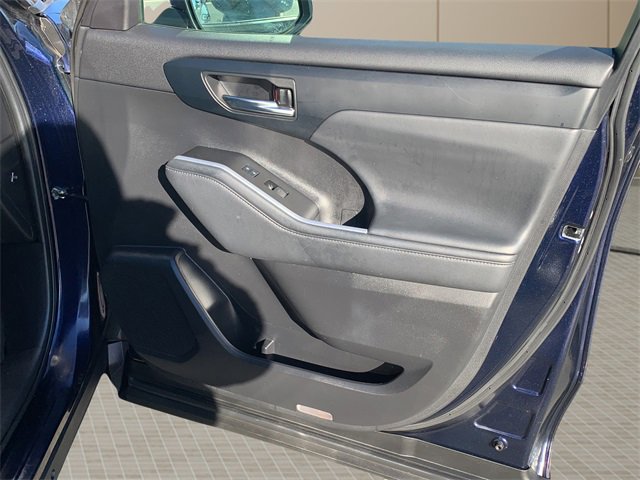 Used 2022 Toyota Highlander XSE image 38