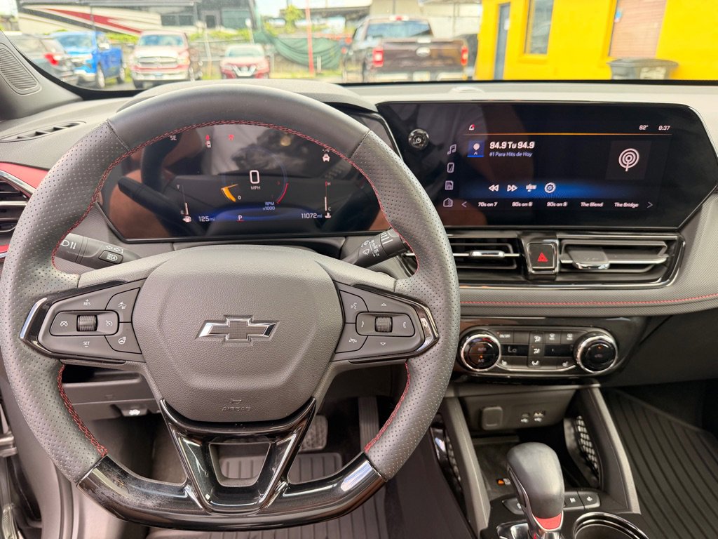 Used 2025 Chevrolet TrailBlazer RS w/ Convenience Package FWD image 18