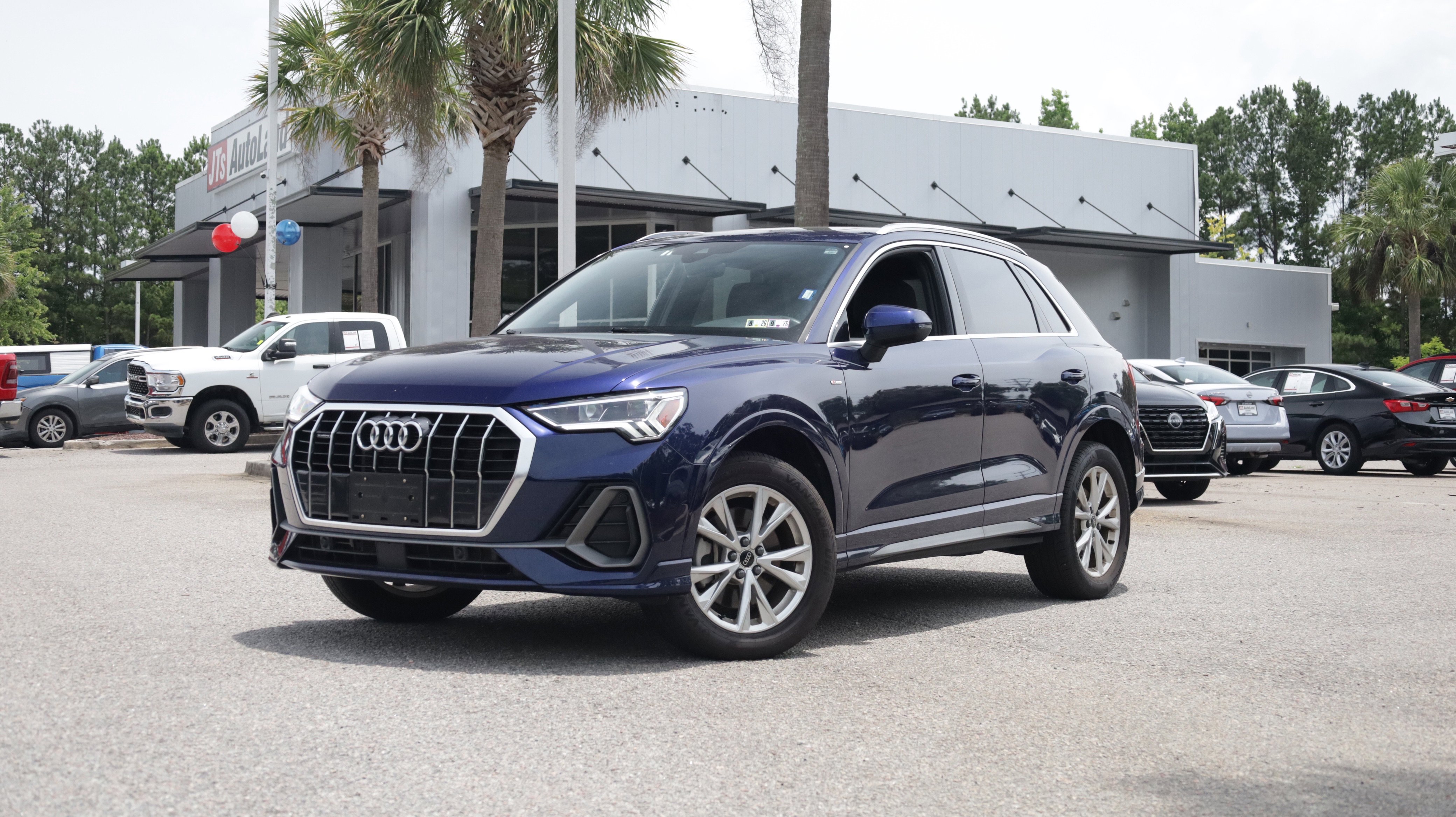 Used 2025 Audi Q3 2.0T Premium AWD/4WD image 1
