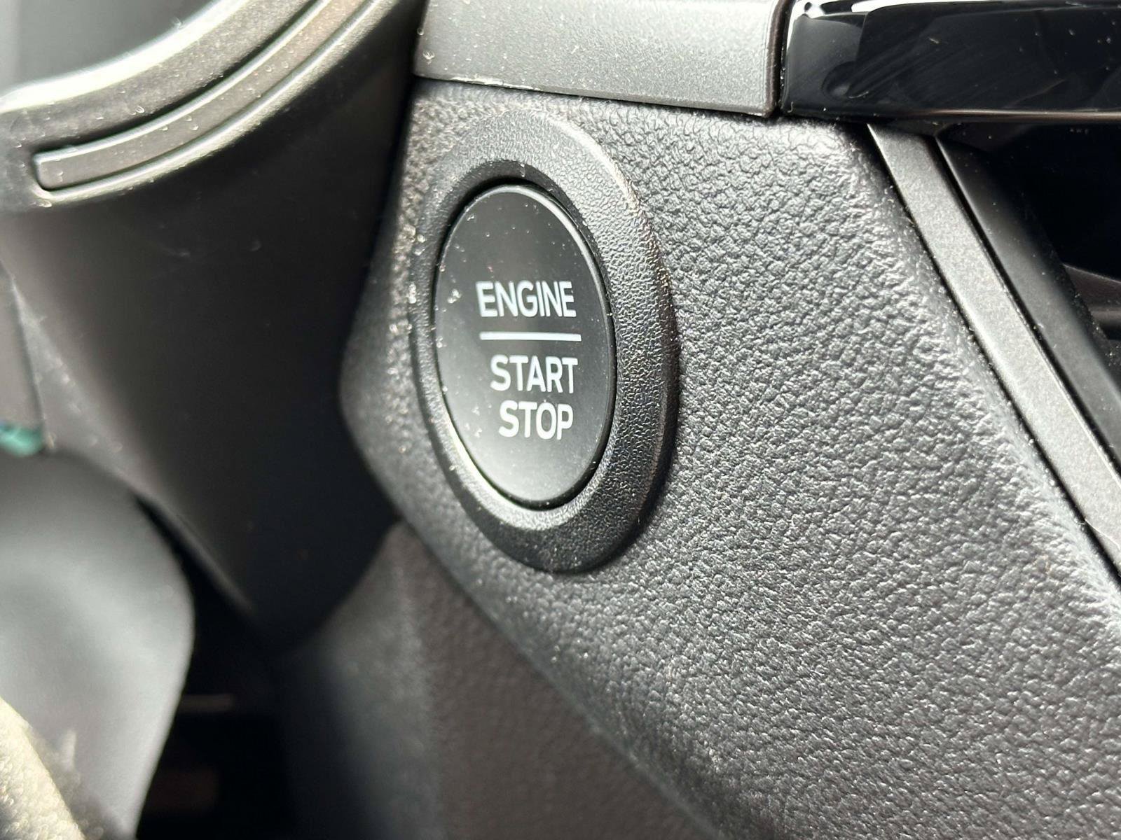 Used 2024 Ford Escape Active FWD image 19