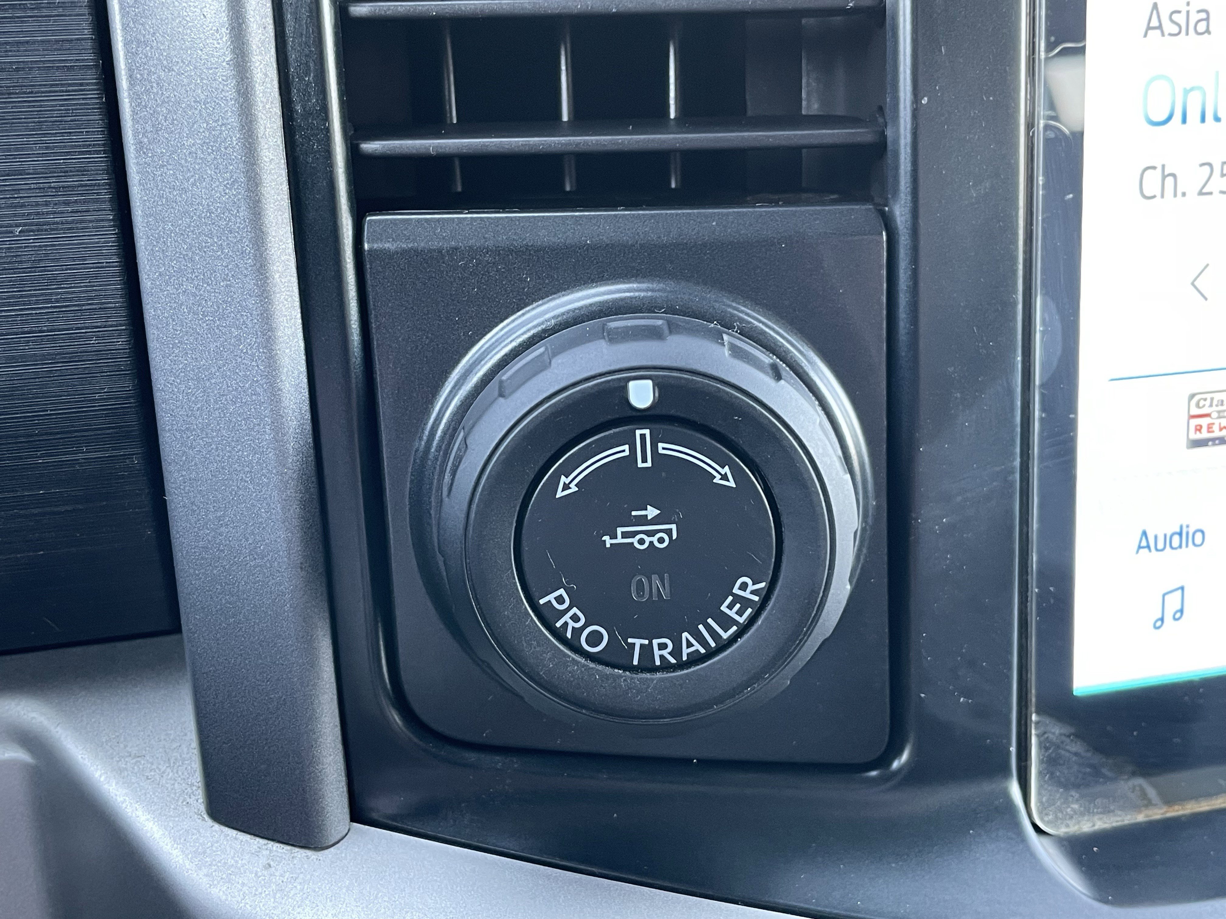 Used 2022 Ford F150 XLT w/ Equipment Group 302A High image 28