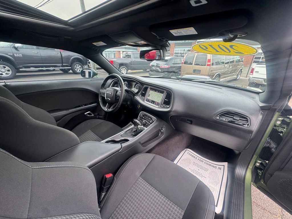 Used 2019 Dodge Challenger R/T Scat Pack w/ Shaker Package RWD image 28