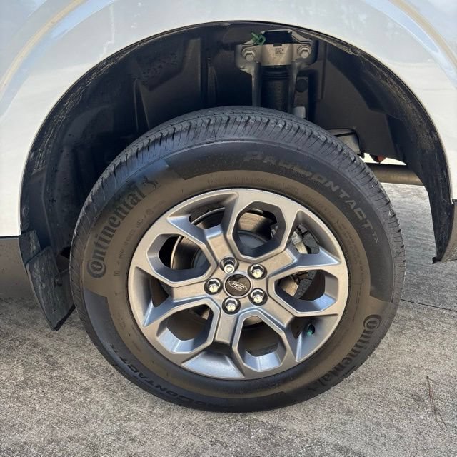 Used 2025 Ford Maverick XLT w/ XLT Luxury Package FWD image 11