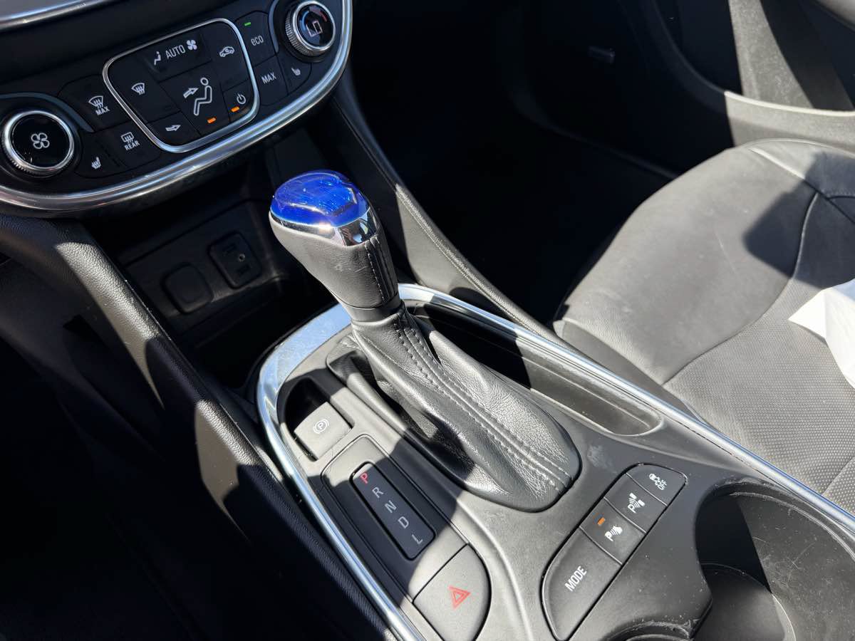 Used 2017 Chevrolet Volt Premier w/ Driver Confidence II Package FWD image 16