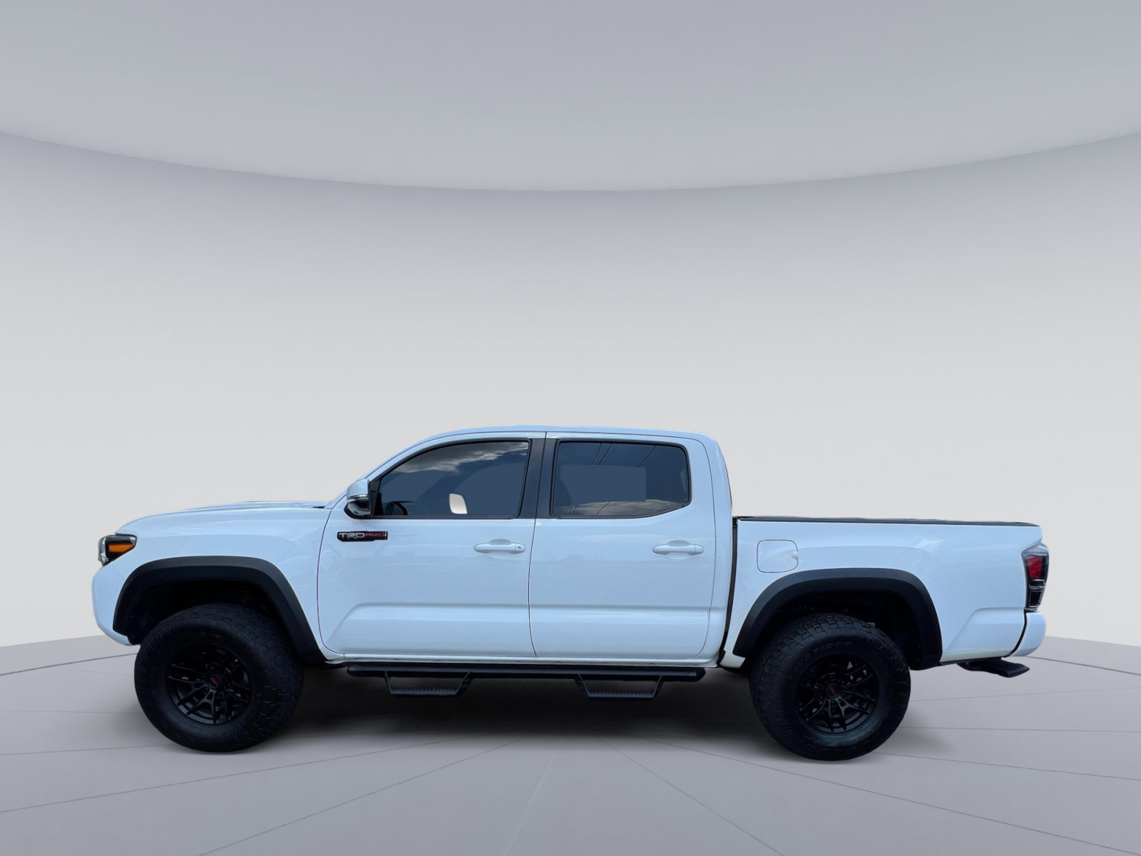 Used 2021 Toyota Tacoma TRD Pro AWD/4WD image 2