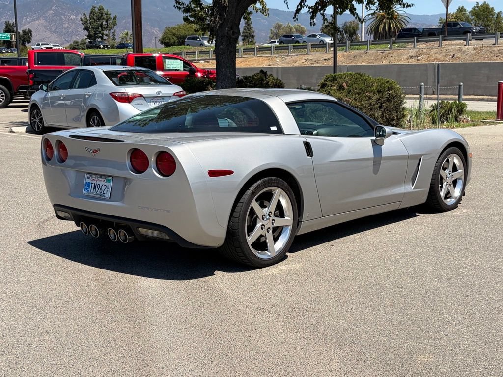 Used 2007 Chevrolet Corvette Coupe RWD image 9