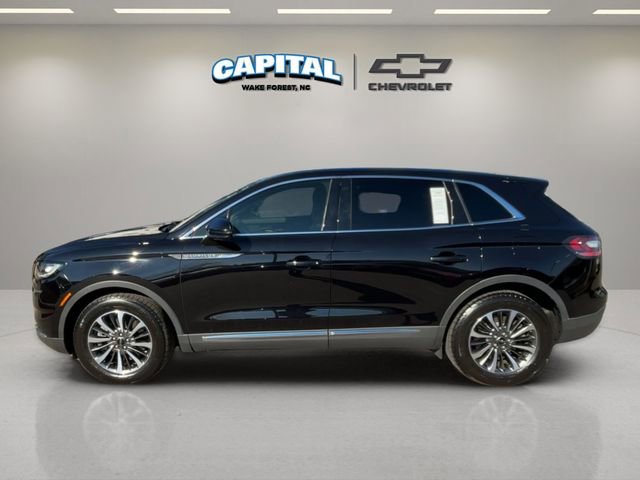 Used 2023 Lincoln Nautilus Standard w/ Premium Package image 2