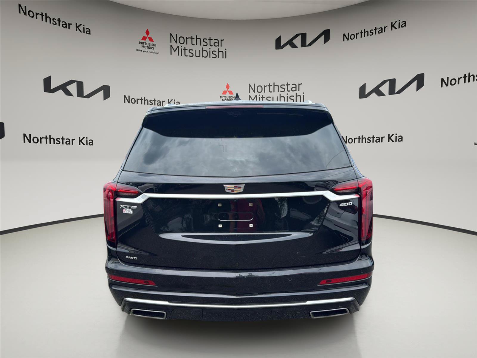 Used 2021 Cadillac XT6 Premium Luxury AWD/4WD image 4