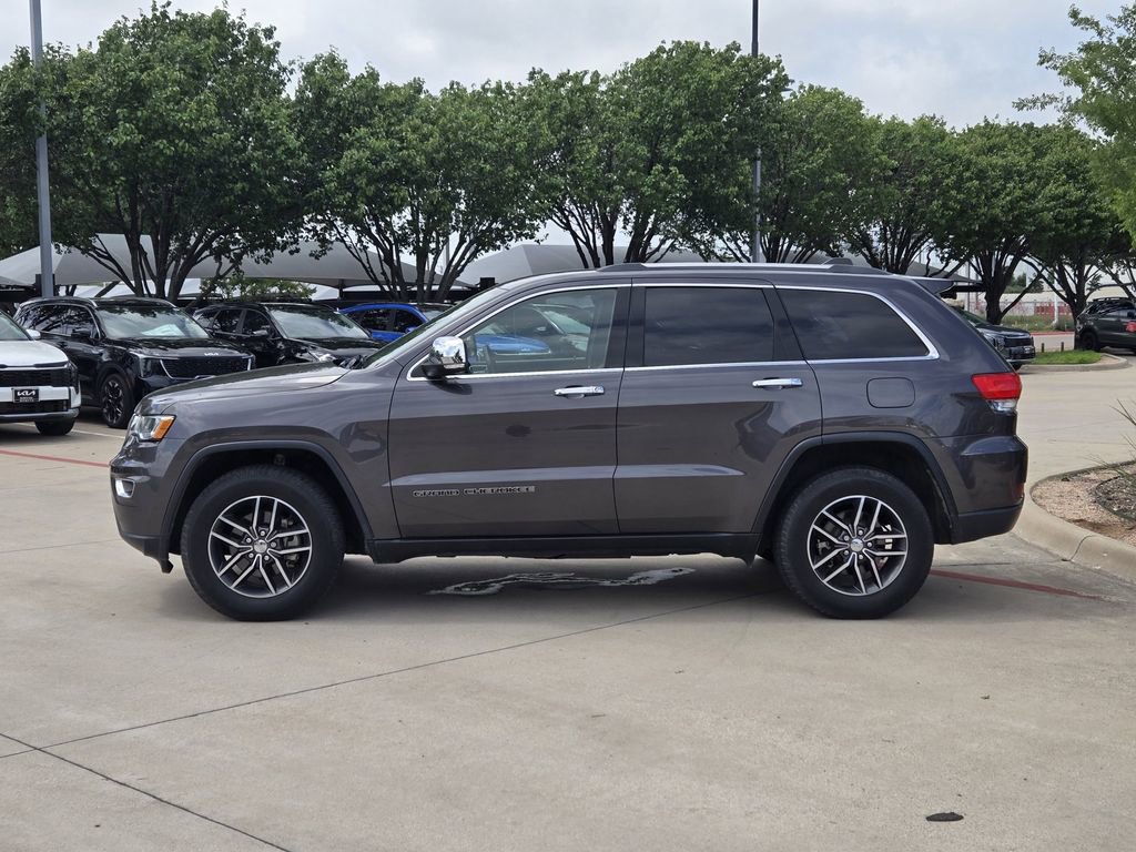 Used 2018 Jeep Grand Cherokee Limited AWD/4WD image 12