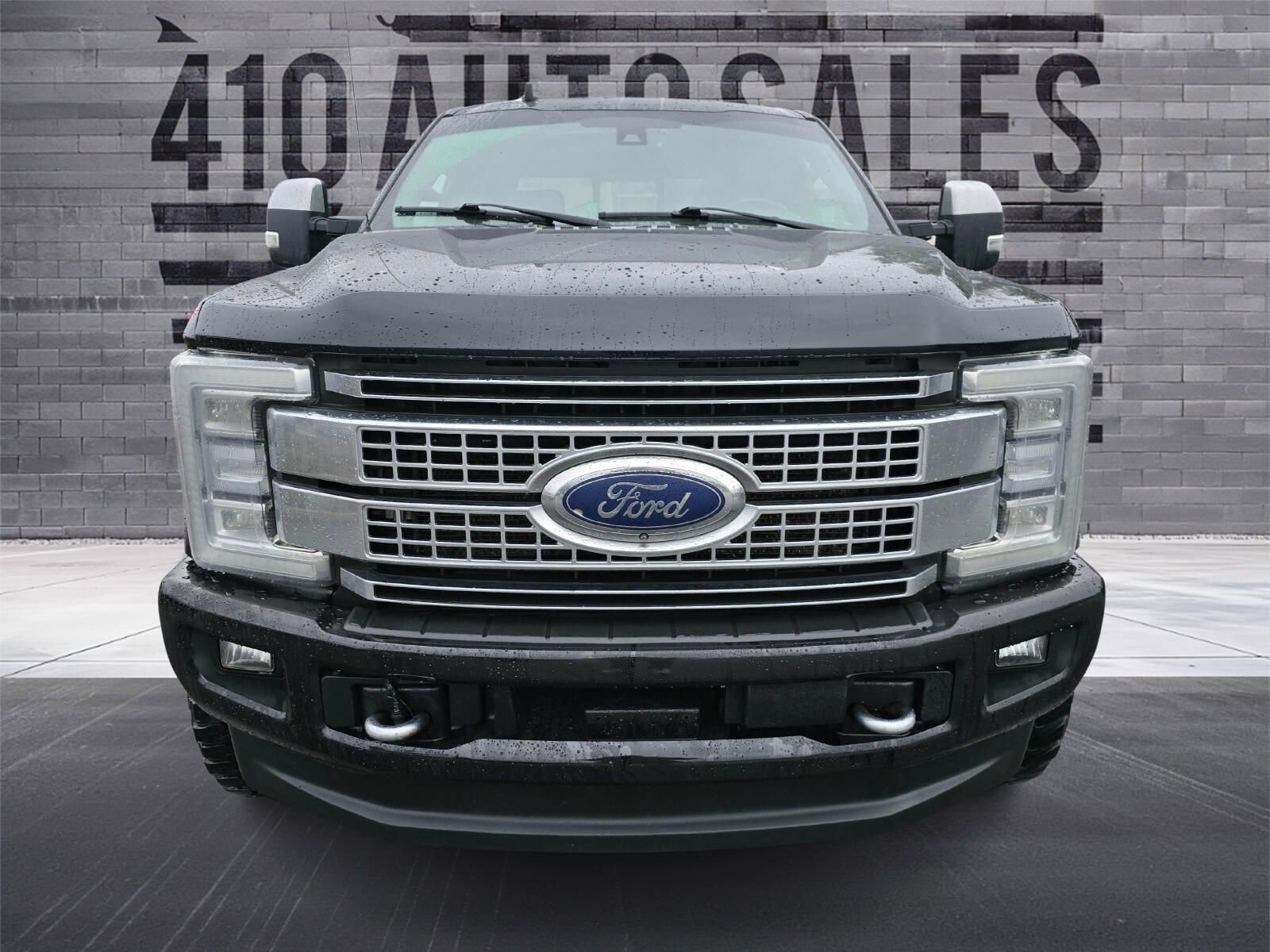 Used 2019 Ford F350 Platinum w/ Platinum Ultimate Package image 5