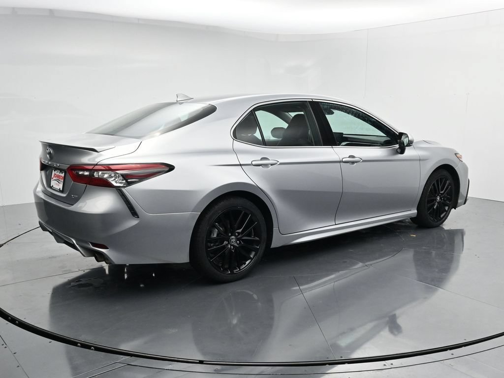 Used 2024 Toyota Camry XSE FWD image 8