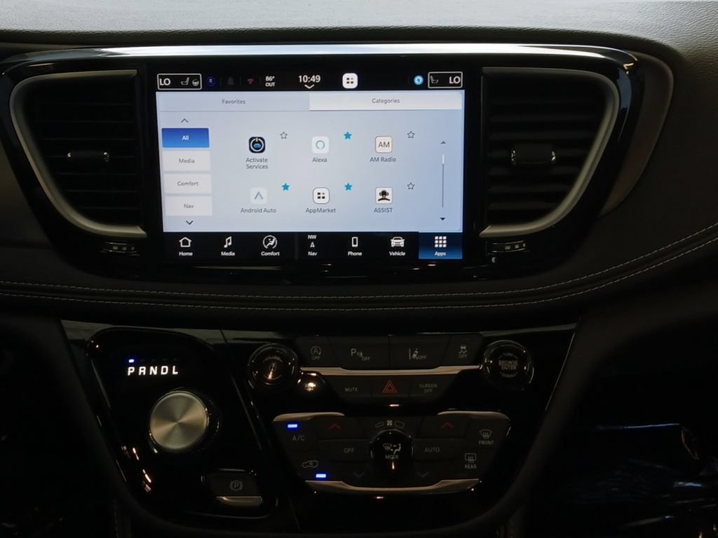 New 2027 Chrysler Pacifica Limited FWD image 8