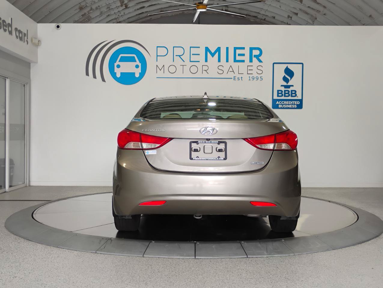 Used 2013 Hyundai Elantra Limited w/ Technology Pkg FWD image 14
