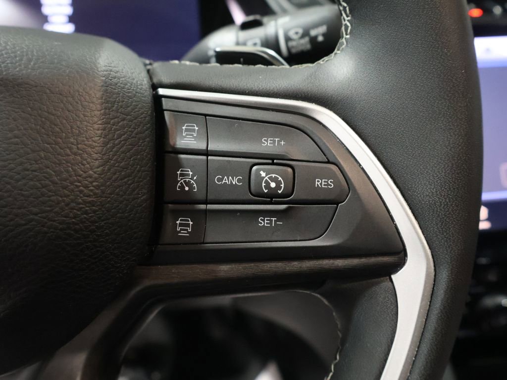 Used 2023 Jeep Grand Cherokee L Limited w/ Trailer Tow Group (B) image 42