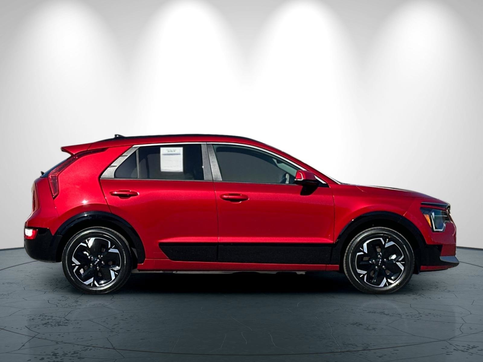 Certified 2023 Kia Niro Wind image 3