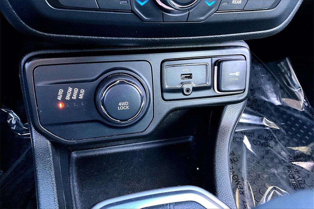 Used 2022 Jeep Renegade Latitude image 32