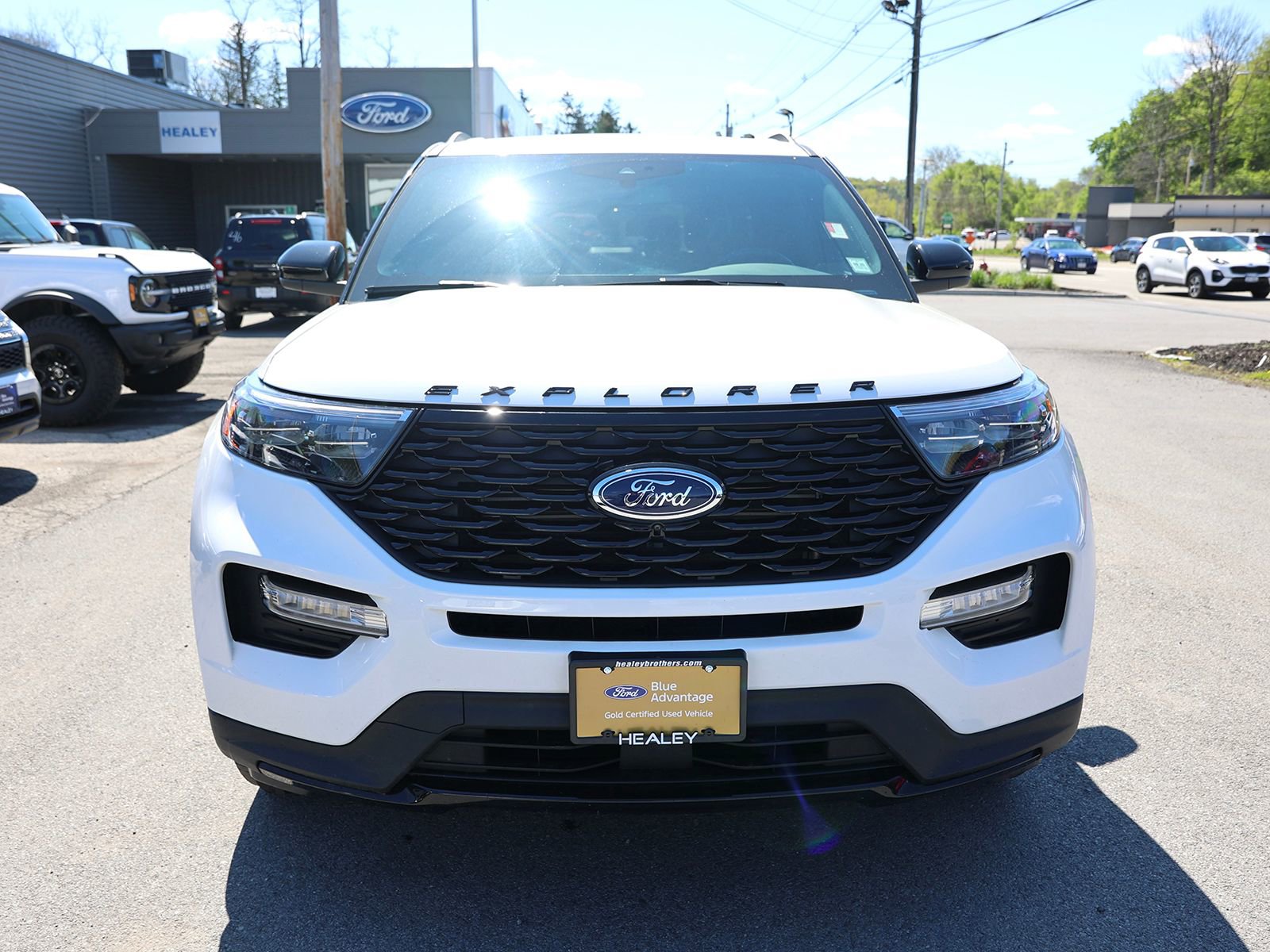 Used 2024 Ford Explorer ST-Line w/ Class IV Trailer Tow Package AWD/4WD image 2