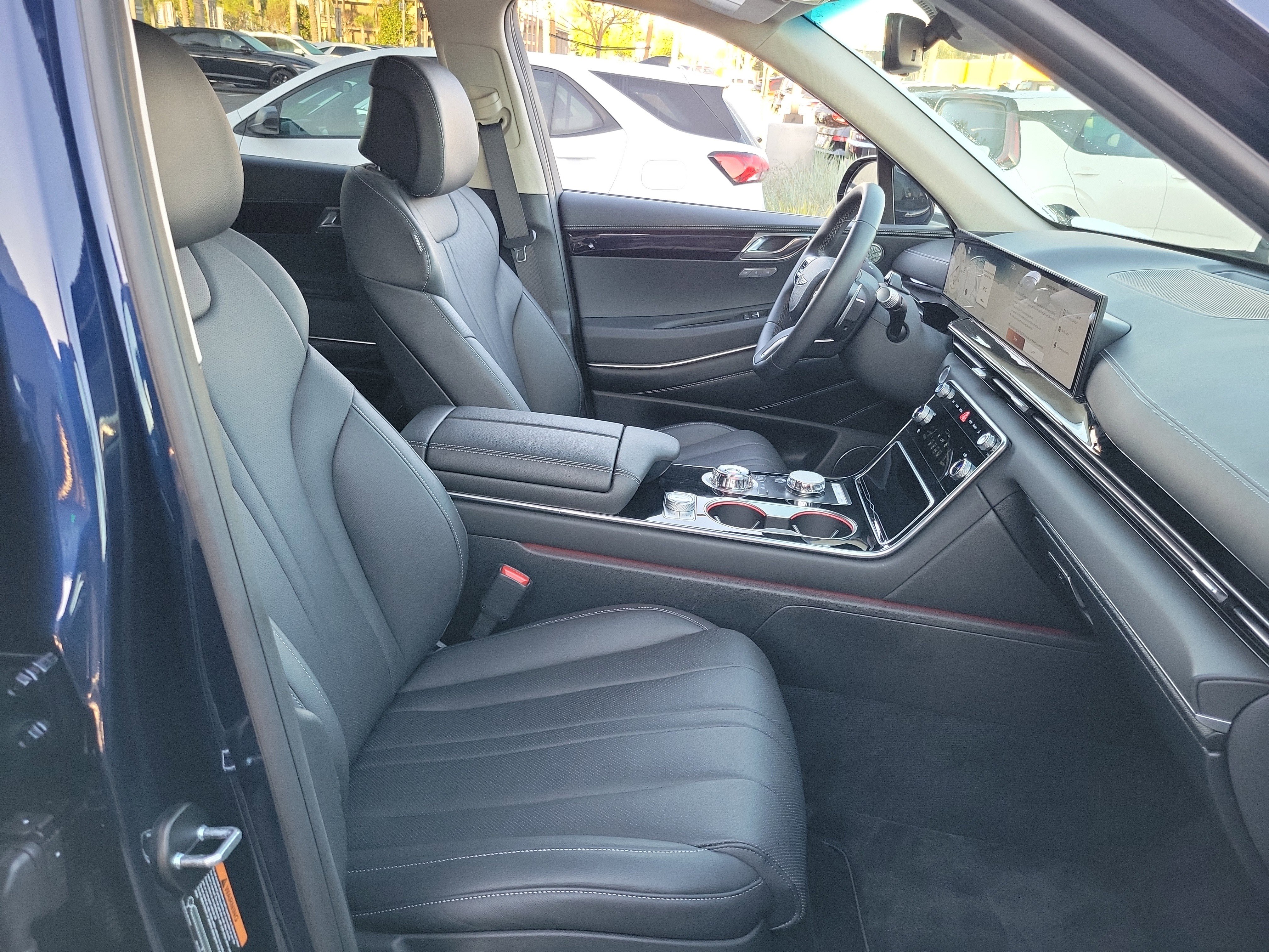 Certified 2025 Genesis GV80 2.5T Standard image 18