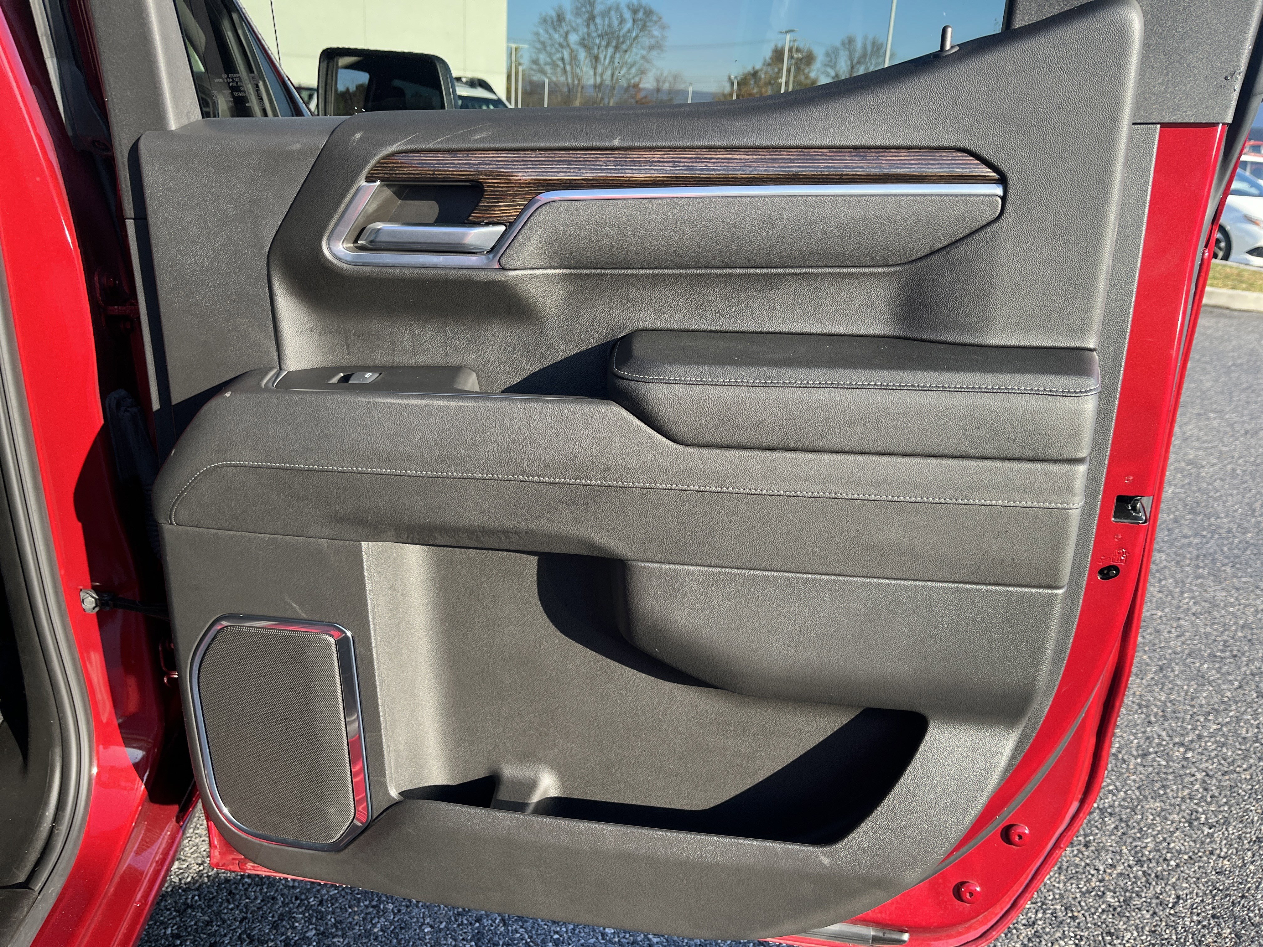 Used 2024 GMC Sierra 1500 Elevation image 16