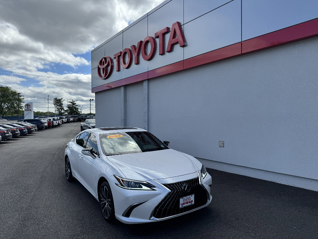 Used 2025 Lexus ES 350 w/ Premium Package