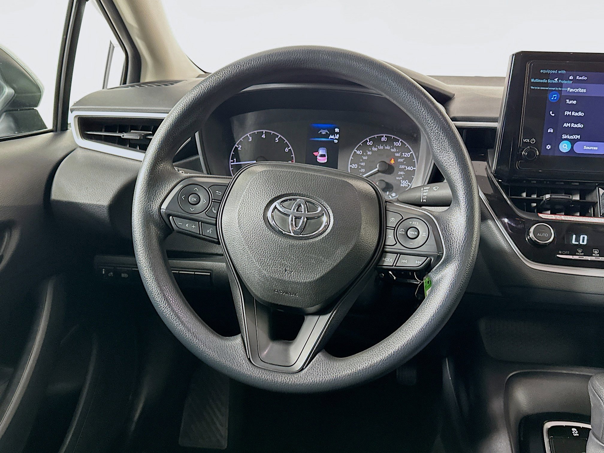 Used 2025 Toyota Corolla LE image 17
