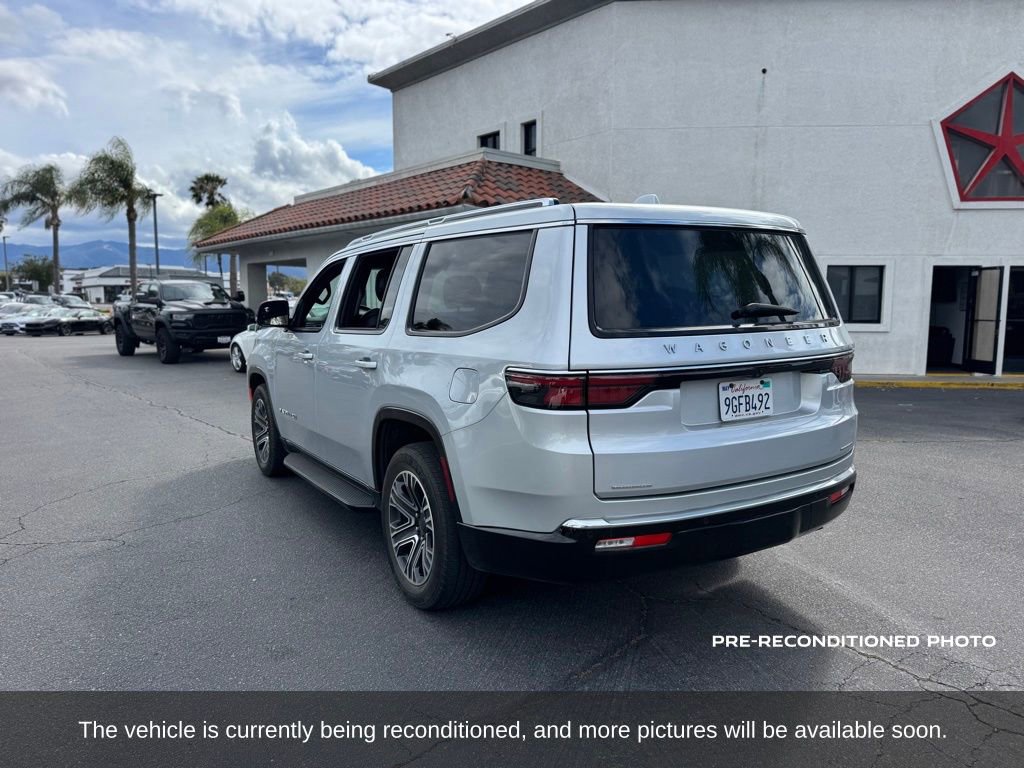 Used 2023 Jeep Wagoneer Series II AWD/4WD image 3