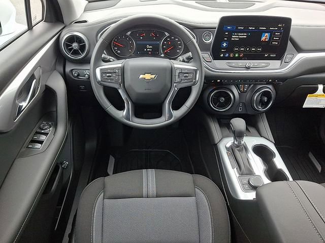 New 2026 Chevrolet Blazer LT w/ Convenience Package image 8